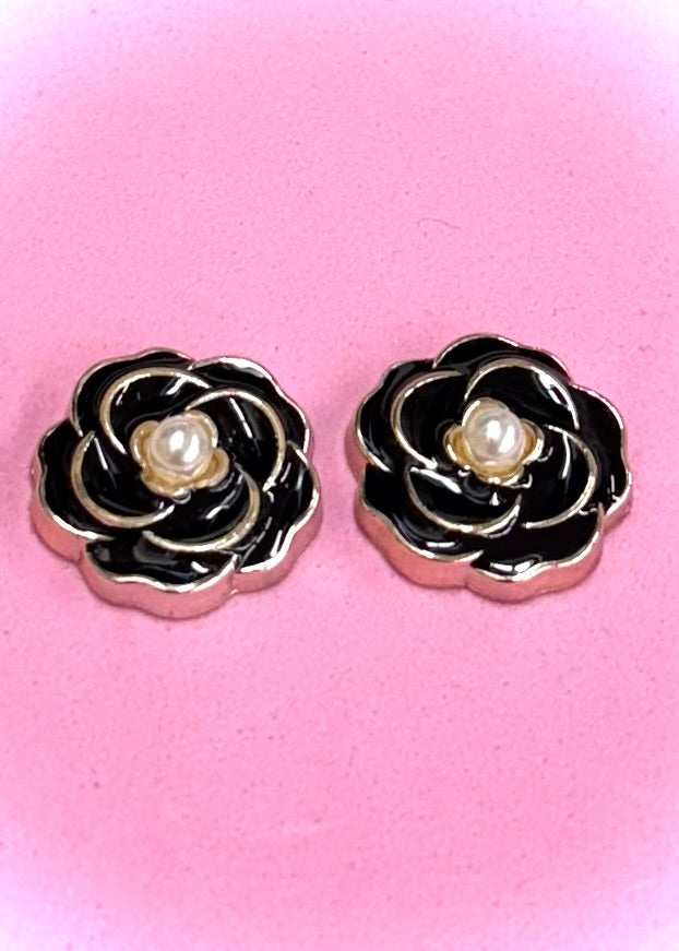Luxe Bloom Pearl Cabochons-Small