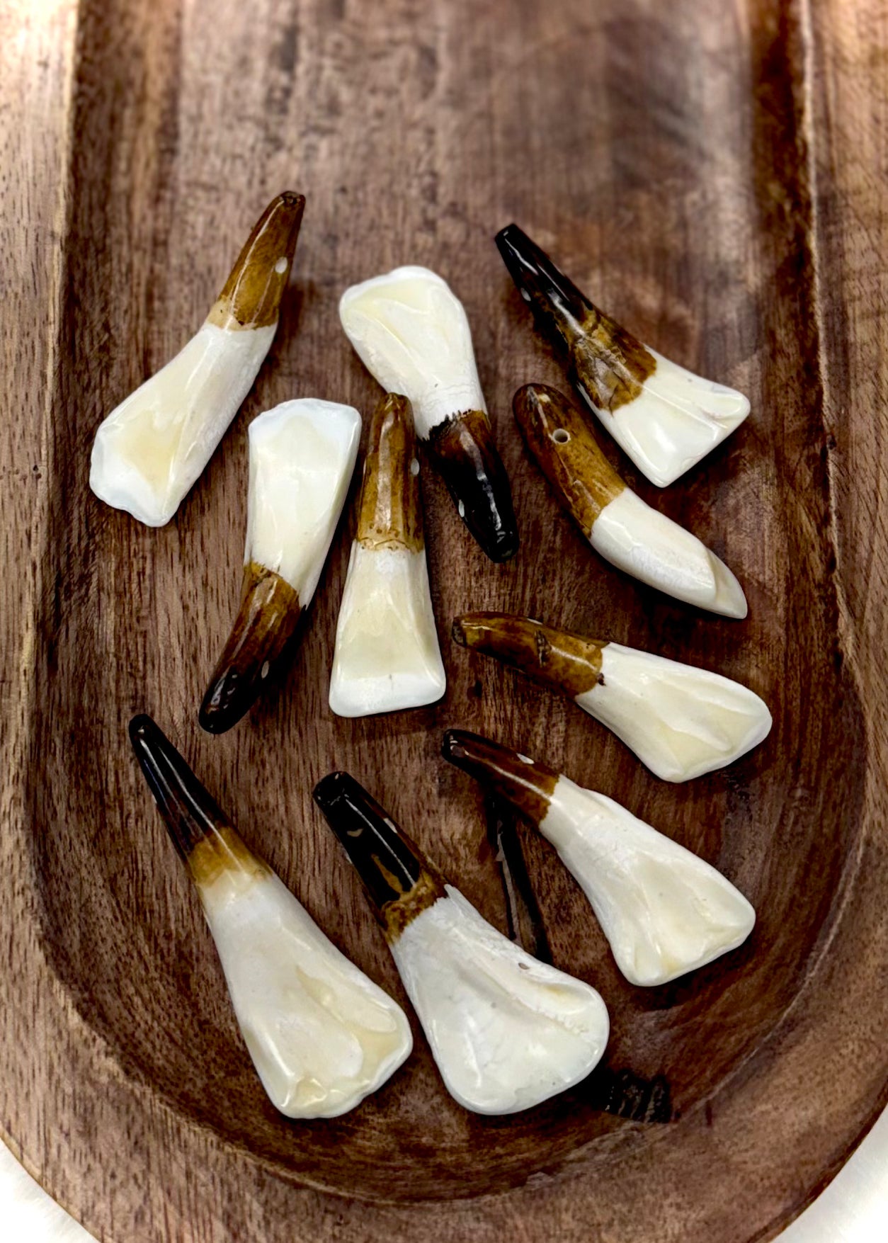 Mixed White Bone Tooth