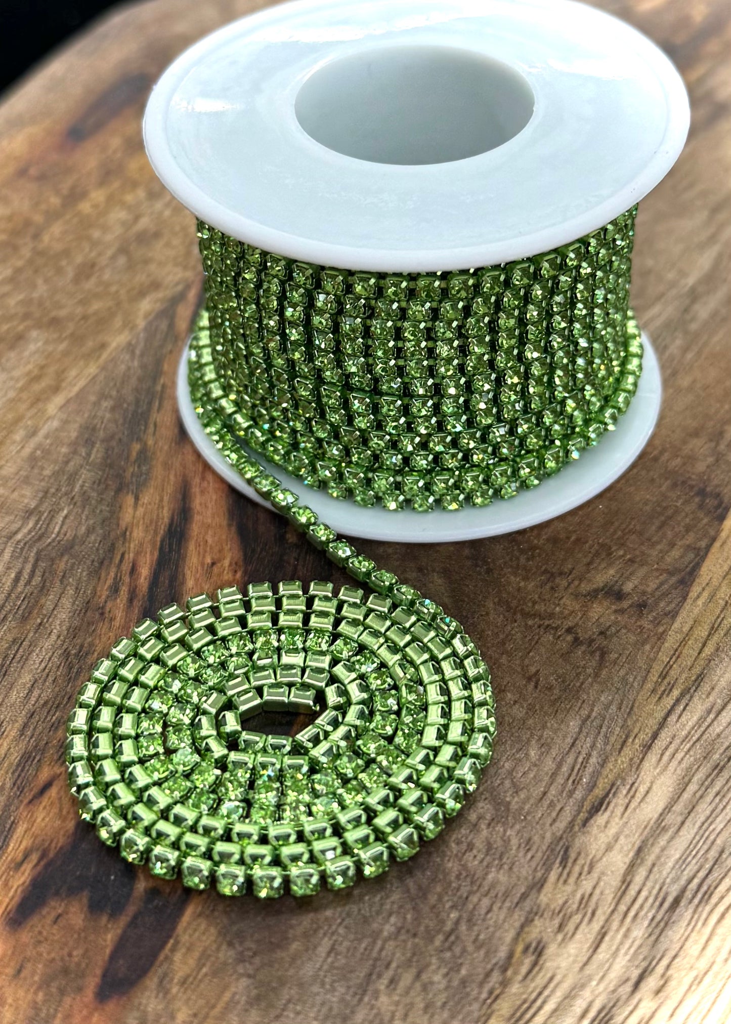 SS8 Metal Rhinestone Banding