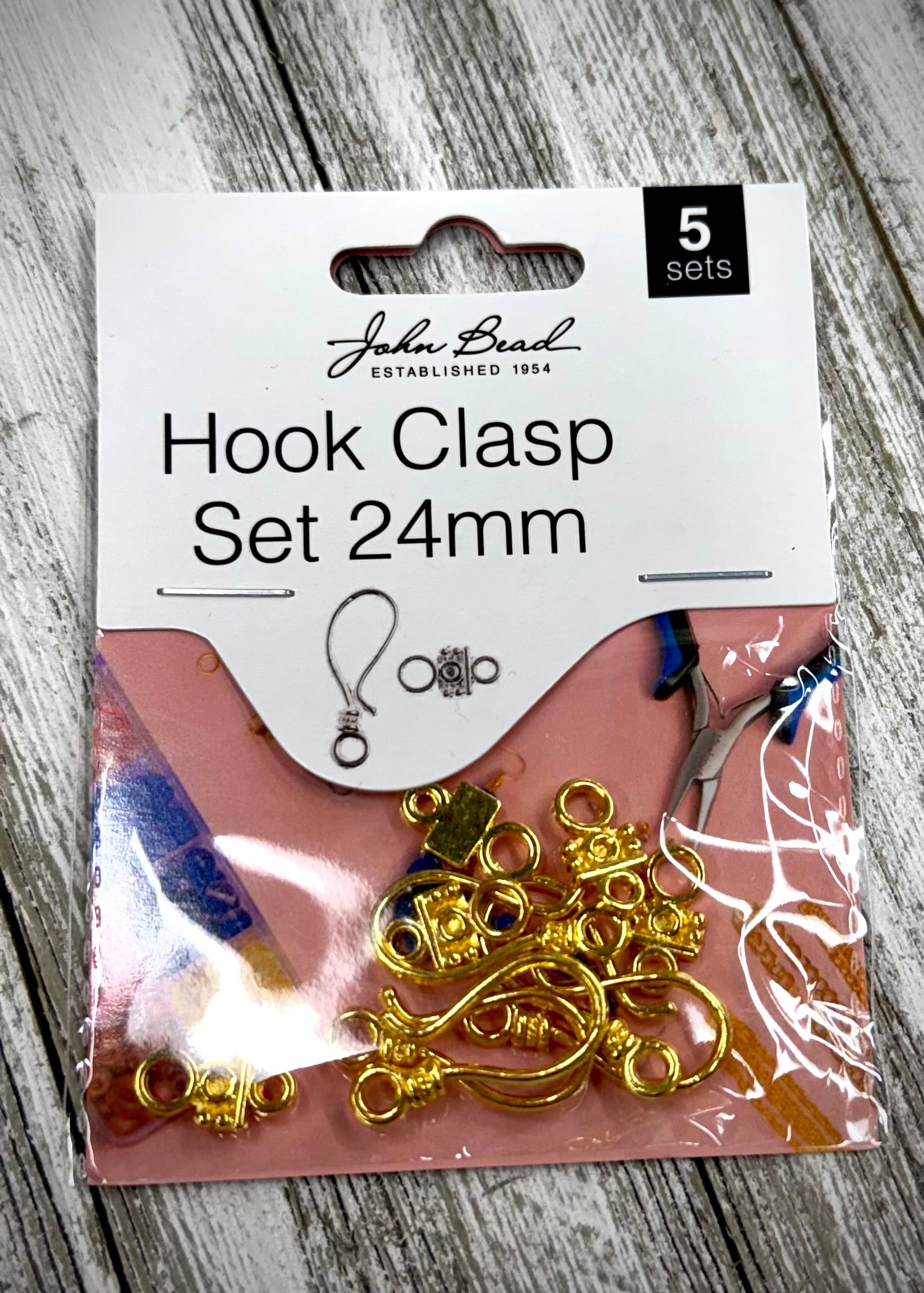 Assorted Jewelry Clasps